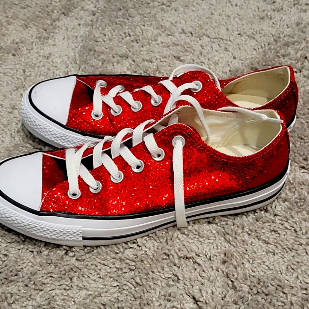 Red sparkle Converse